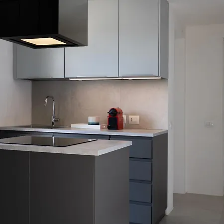 Elicriso Villa Geremèas